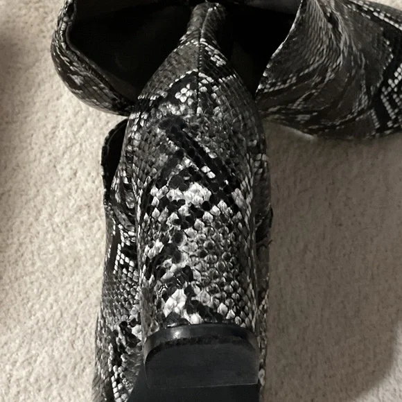 Elegant Snakeskin Ankle Booties - Picture 5 of 6